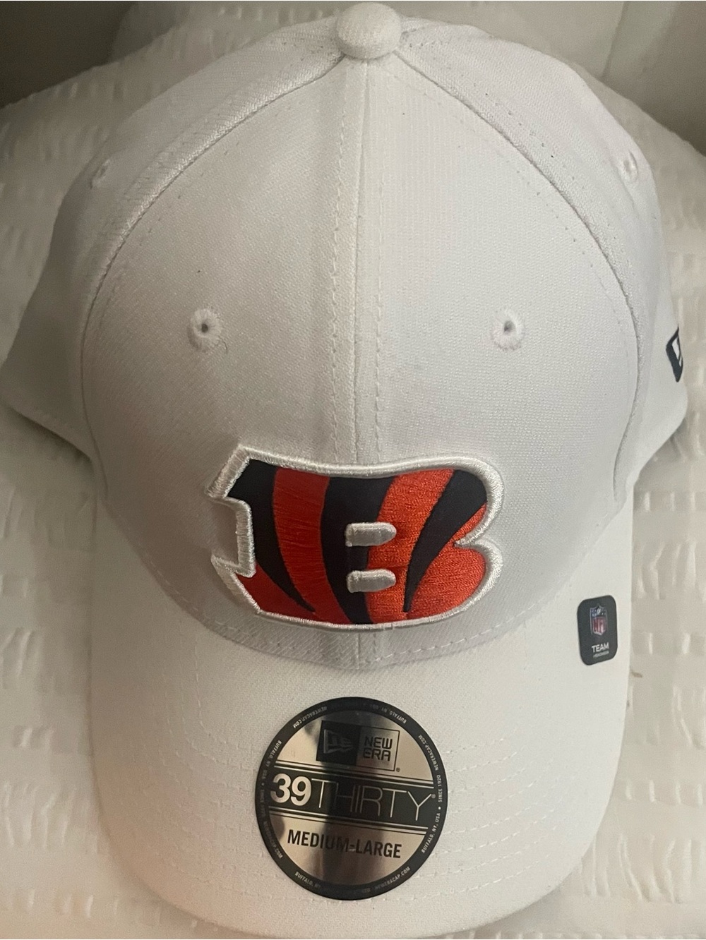 New Era White Cincinnati Bengals Stretch 39THIRTY Cap with Orange & Black Logo